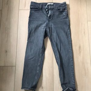 Levi’s Wedgie size 27 in black acid wash